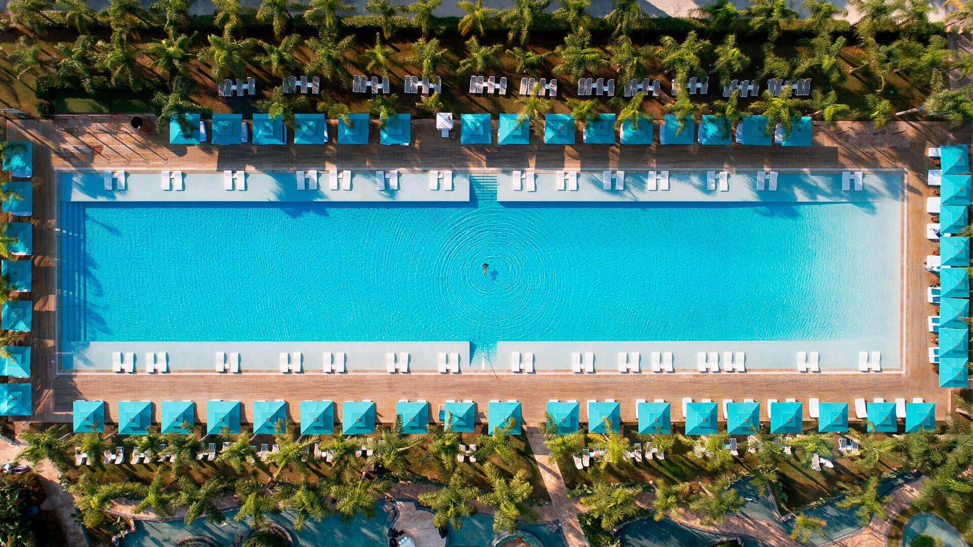 Belek Hotels | Antalya Hotels| Regnum Carya | Pool