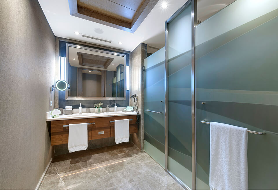 Regnum Carya | Accommodation | Tiara Villa | Bathroom 02