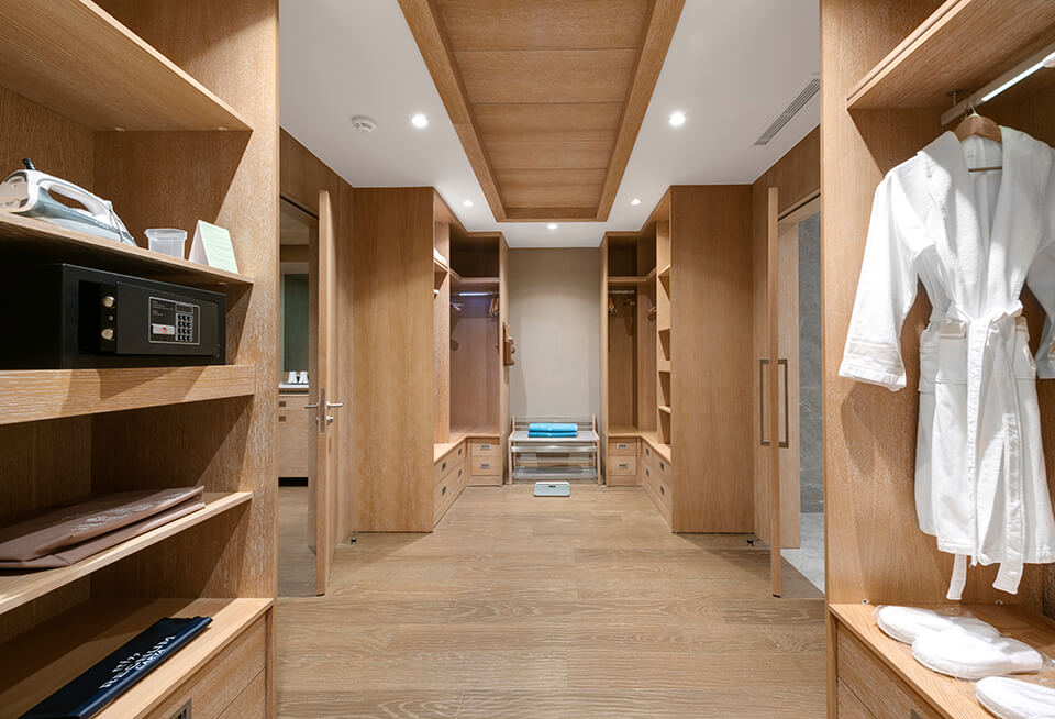 Regnumcarya King Villa Bathroom