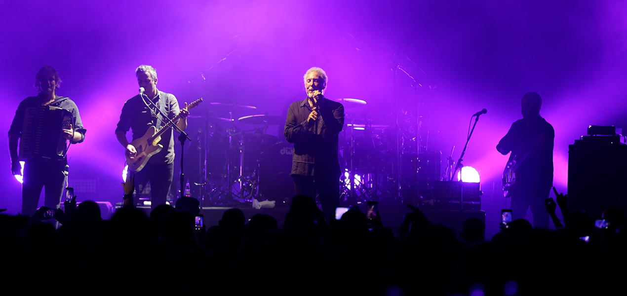 Tom Jones (2) Slider