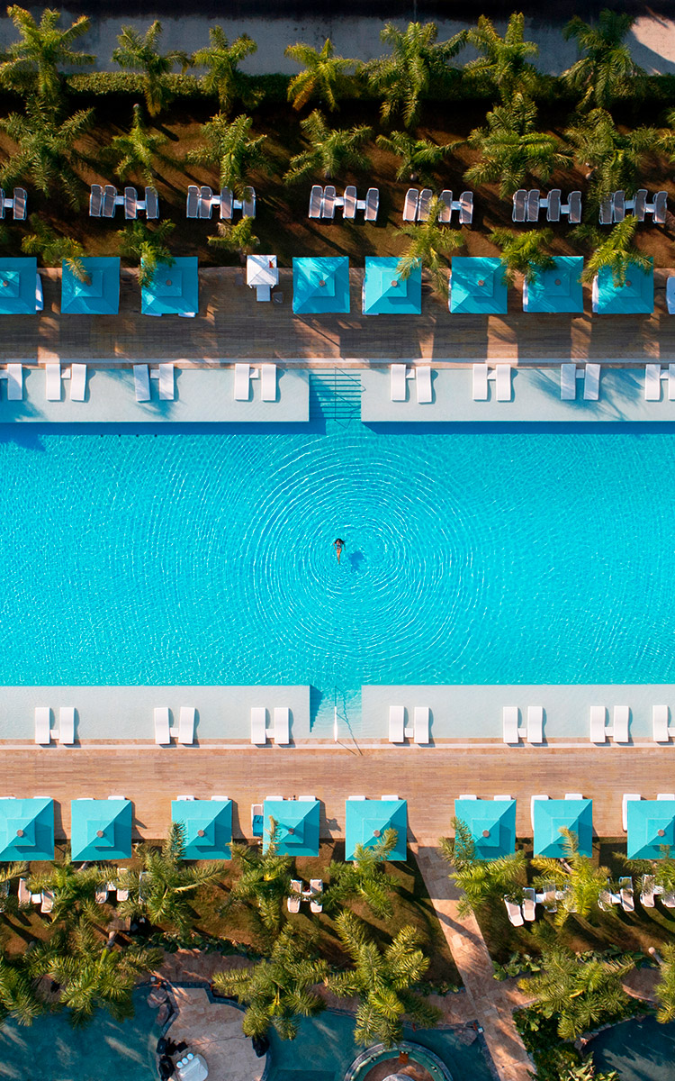 Belek Hotels | Antalya Hotels| Regnum Carya | Pool