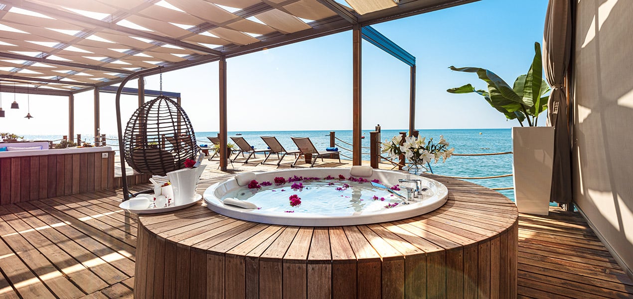 Regnumcarya Crownpavilion 02 Slider