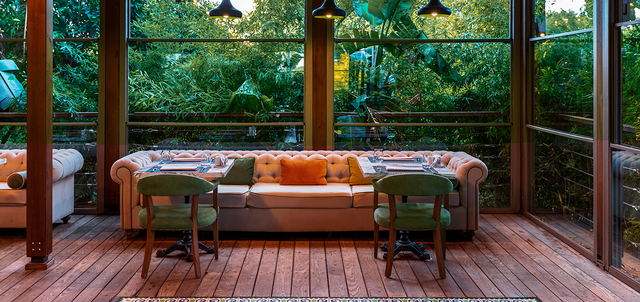 Regnumcarya Daphne Restaurant 11 Slider